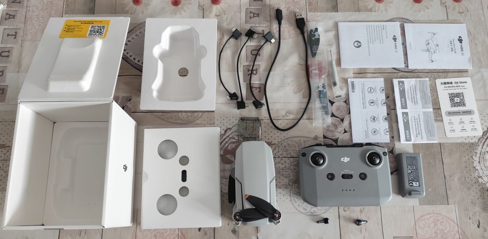 Drona DJI Mini 4k (249g)