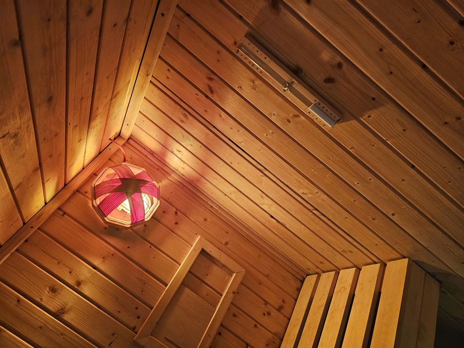 Компактна Финландска  Сауна 1.43 х 1.43м