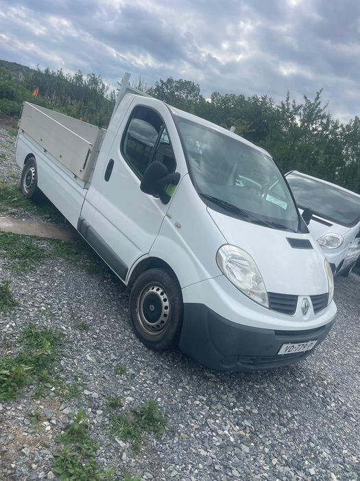 RENAULT Trafic 2013 — imagine 2