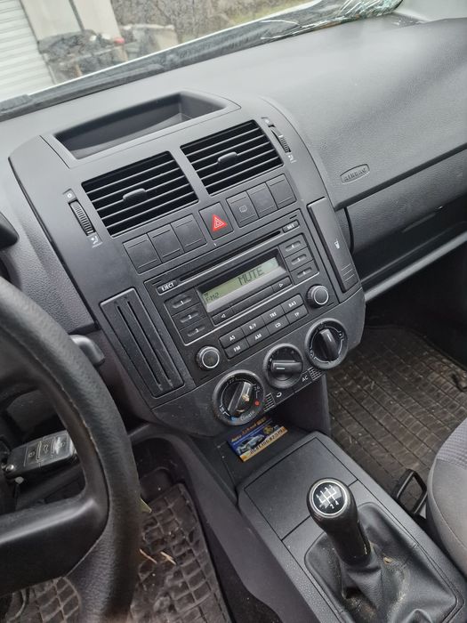 Vw polo 1.2 2006година  на части