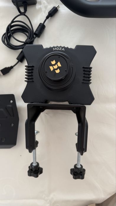Moza Racing R5 bundle