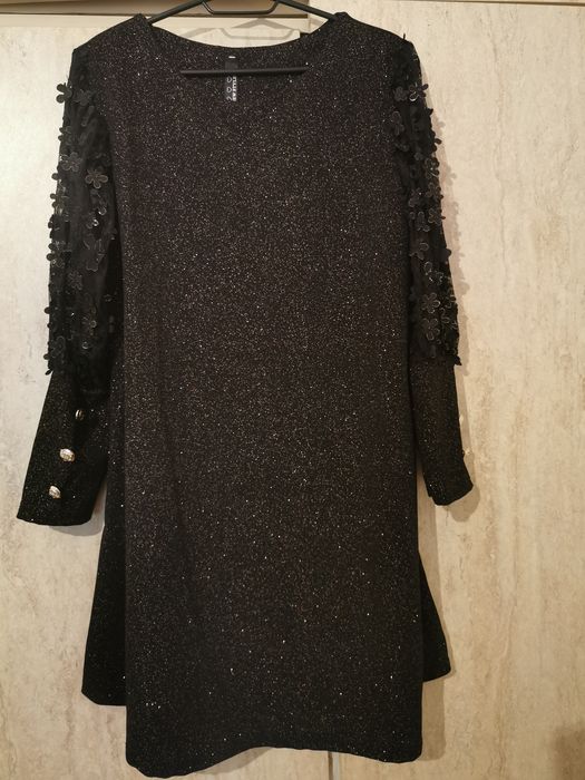 Различни празнични рокли л хл