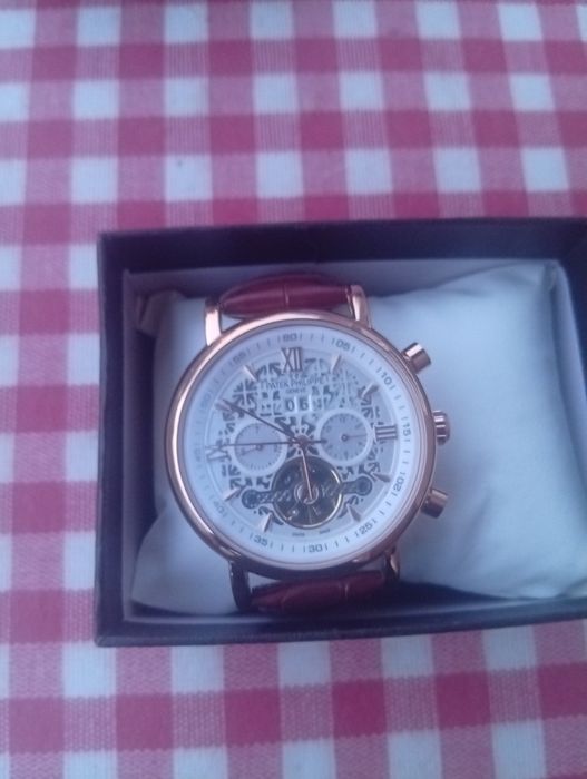 Ceas mecanic automatic