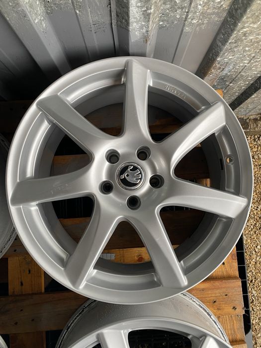 18 цола 5 х 112 мм Мерцедес , Фолксваген , Ауди , Шкода , VW