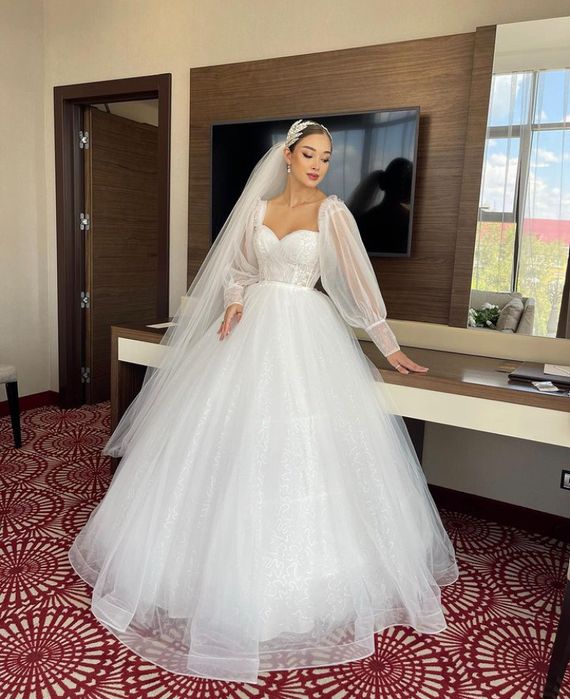 Свадебное платье