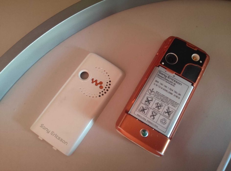 Sony Ericsson W200i
