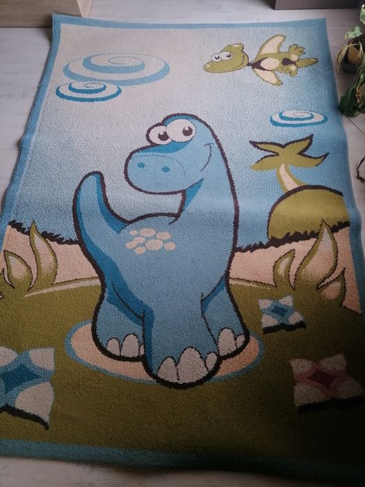 Страхотни пътеки и килим.