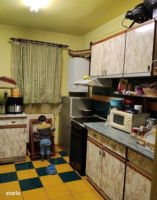 Apartament 2 camere decomandate, 52mp, balcon, zona Petrom