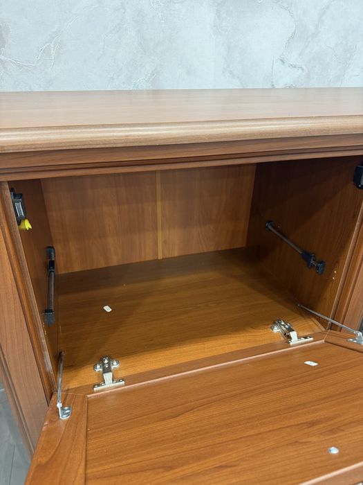 Продам комод для гостинной