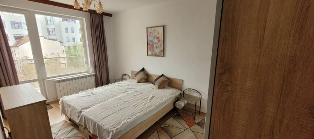 Дава се под наем Тристаен апартамент в София, Център - 86 кв.м за 770 € - Снимка #16