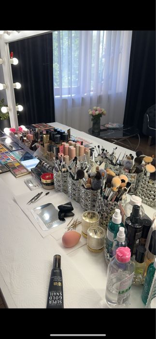 Set mobilier studio beauty / makeup – stare foarte bună