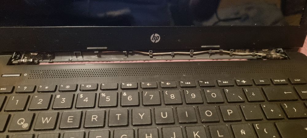 Hp tpn-1131 i3 1tb hdd 4gb ram