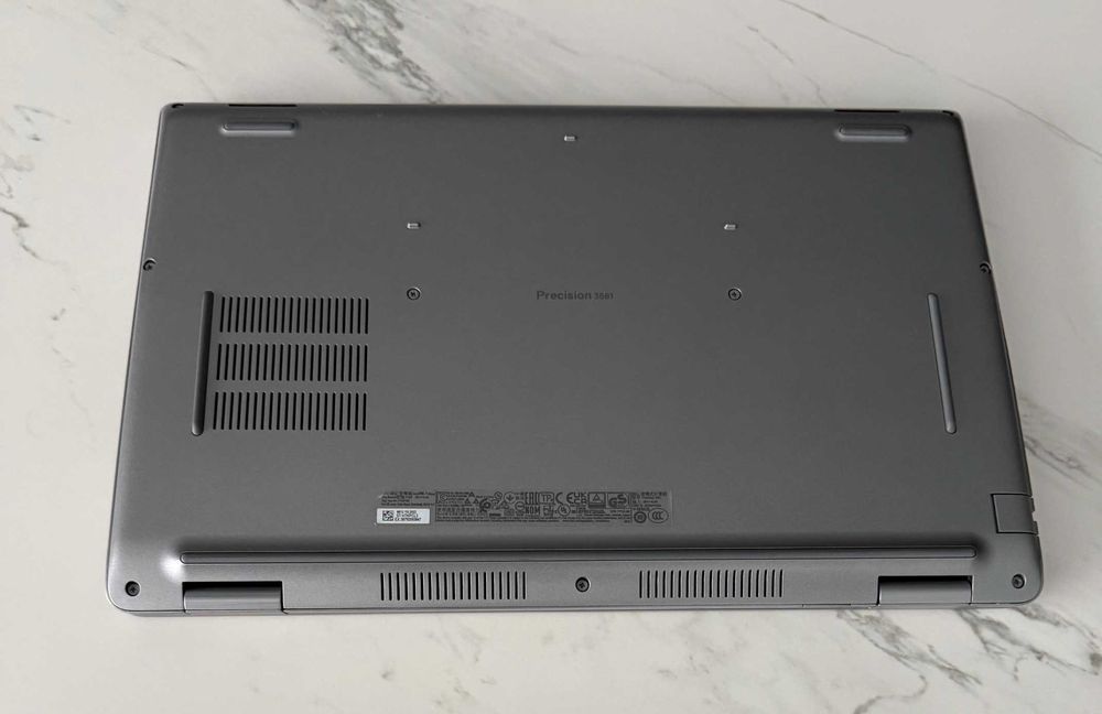 Dell Precision 3561 / i7-11850H / 32GB RAM / 1TB SSD / NVIDIA T600 (Workstation)