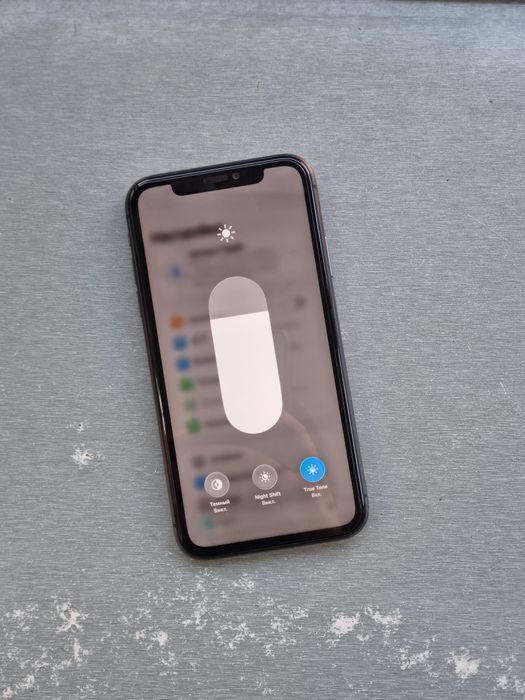 iPhone 11 Sotiladi Fes Ishlaydi Truton Bor 64GB Xotira Xolati Yaxshi