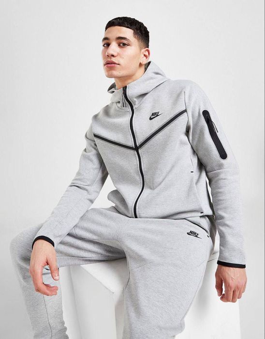 Екипи Nike Tech Fleece