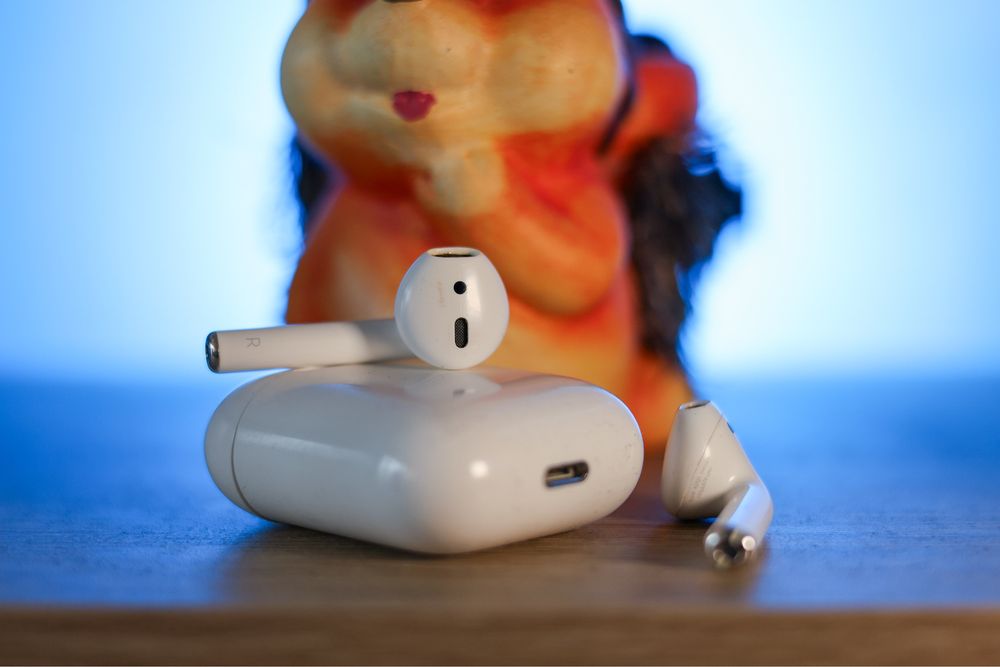Apple AirPods gen 2