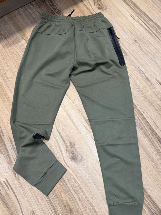 Мъжко ново спортно долнище Nike - Dri-Fit,зелено! Lн