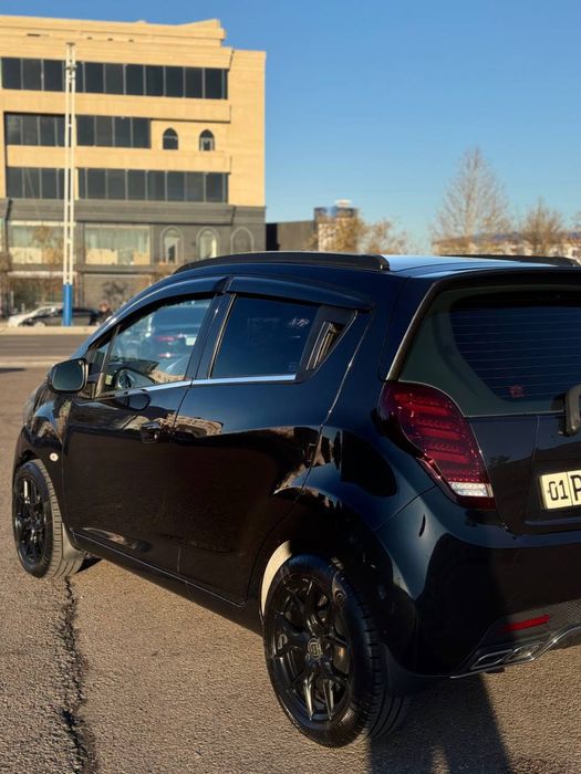 Продаю Spark 2015