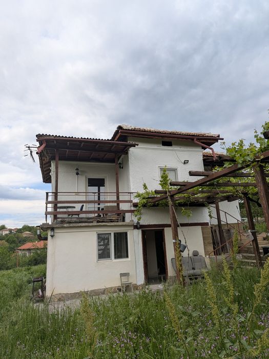 Продавам къща с.Синьо бърдо,Врачанско