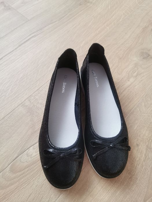 balerini dama Clara Barson NEGRU