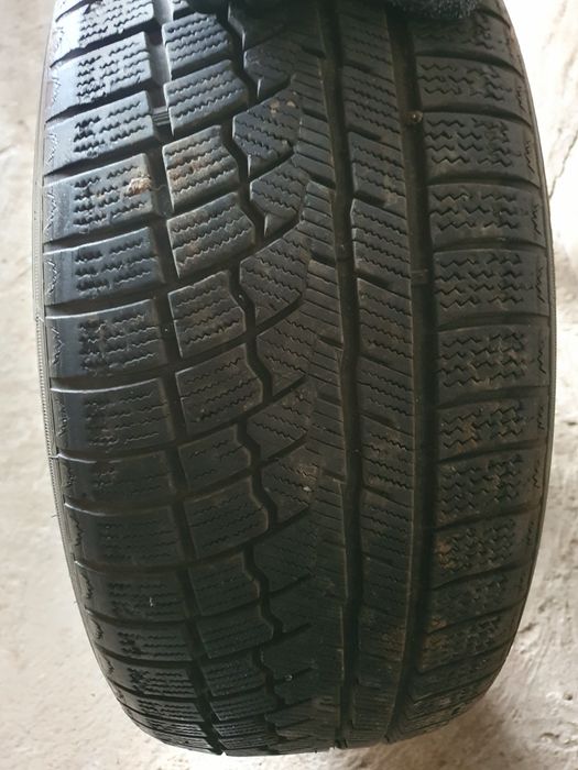 Vând anvelope iarna