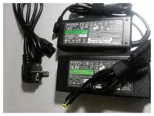 - SONY адаптер, зарядка, блок питания . - фирменный SONY блок