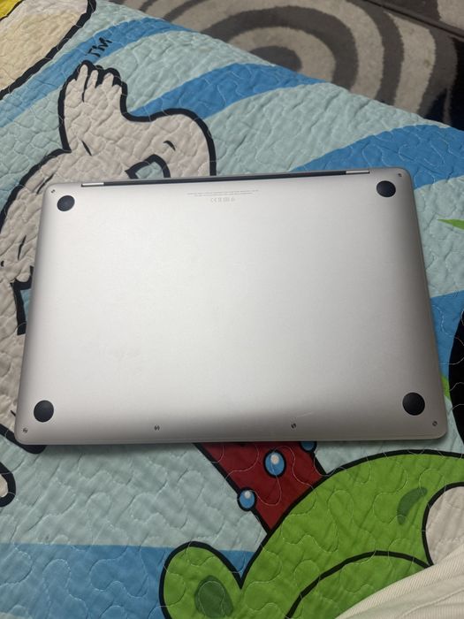 Macbook pro 2020 silver 256 gb
