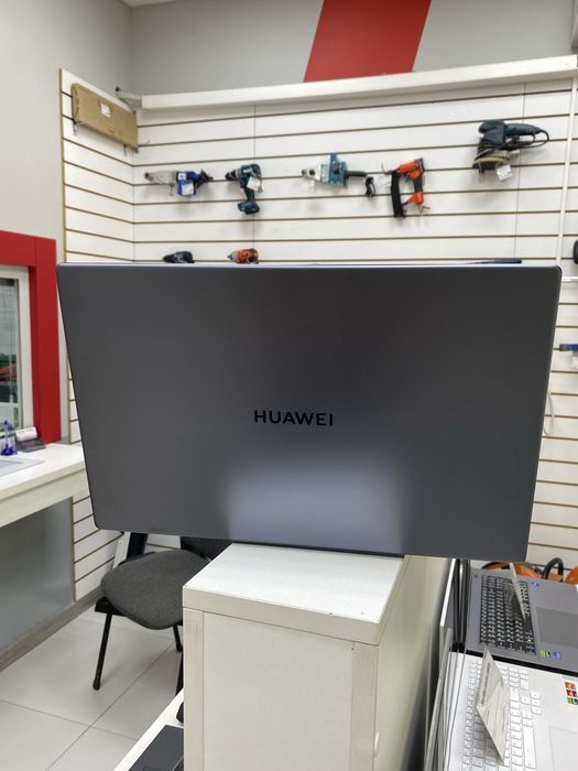 Huawei matebook D15 (p25)