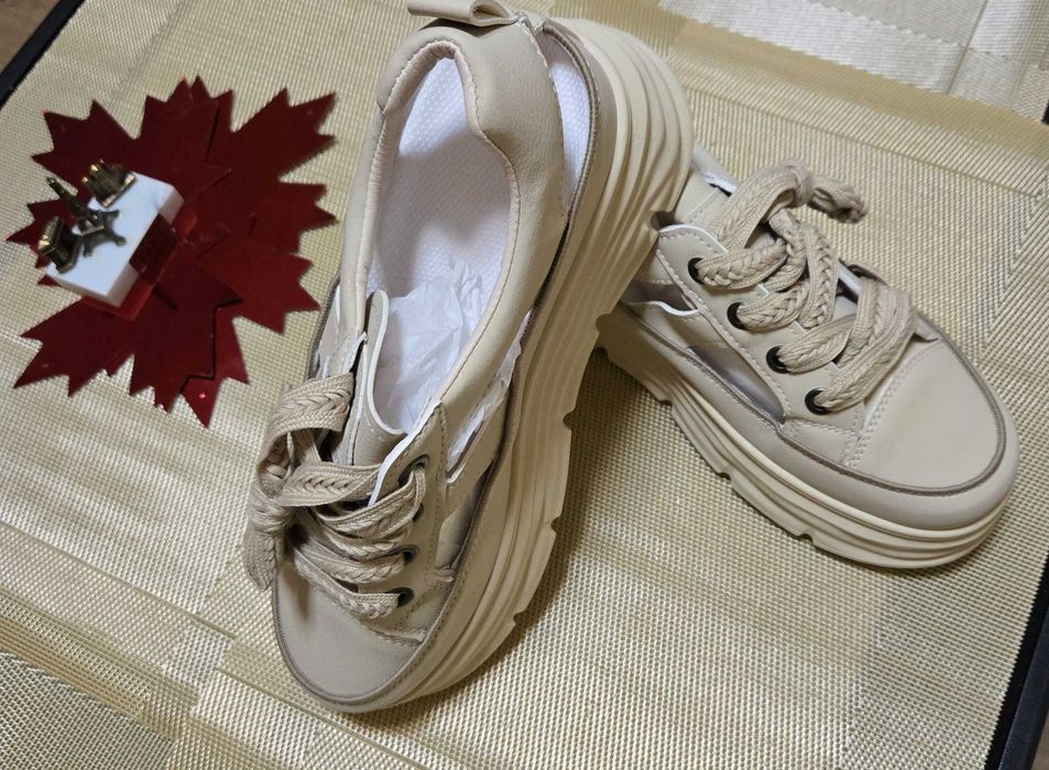 дамски сандали на платформа