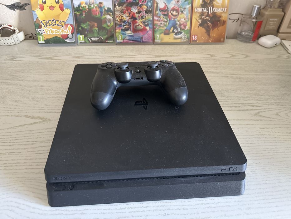 Ps4 slim cu controller si jocuri