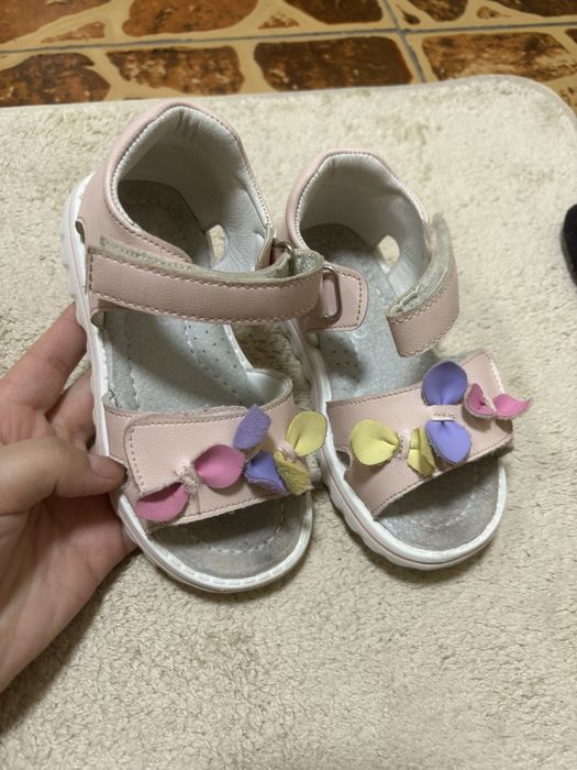 Сандали детские