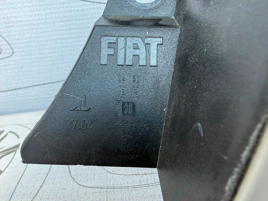 Stop Aripă Dreapta Fiat 500 2017 / 2015-2022 / Cod OEM 27040284 (5B2)