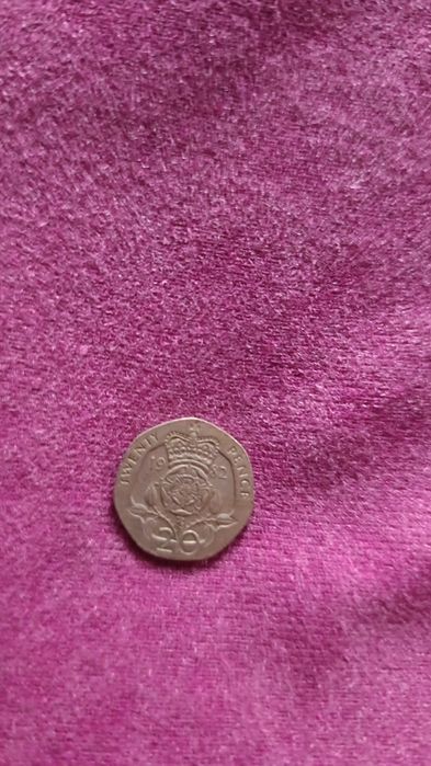 Монета продаем  старый