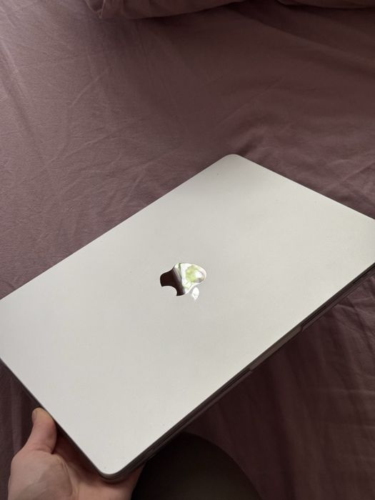 MacBook Air M2 (13,6"), 2024 года