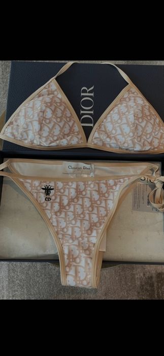 Costum de baie Christian Dio*, model 2026, 2 modele