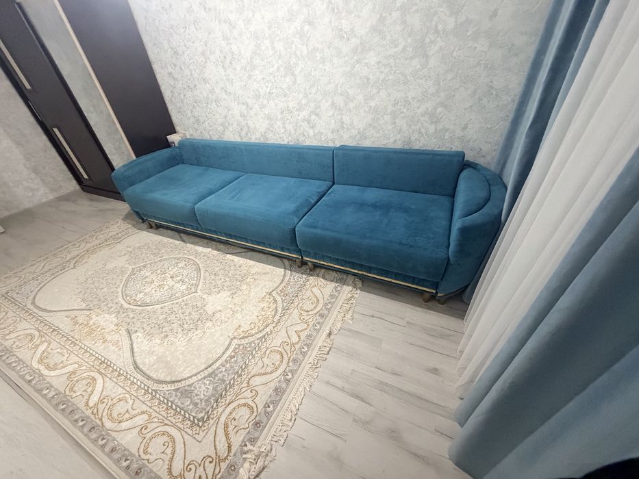 Продам красивый диван в отличном состоянии!