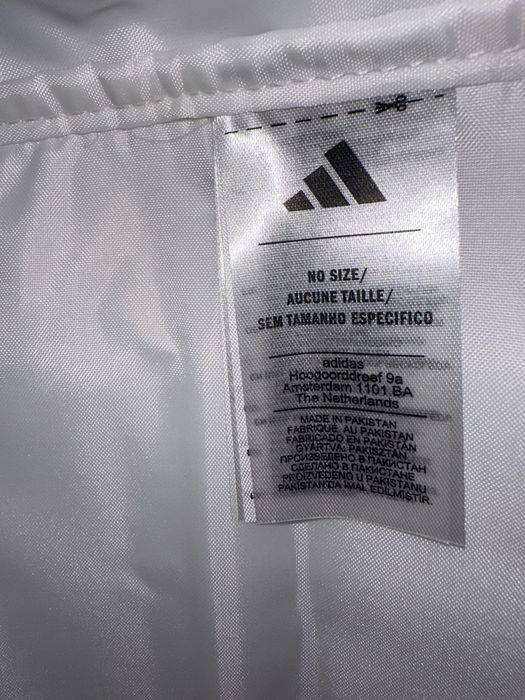 Rucsac sportiv Adidas Real Madrid nou, nefolosit