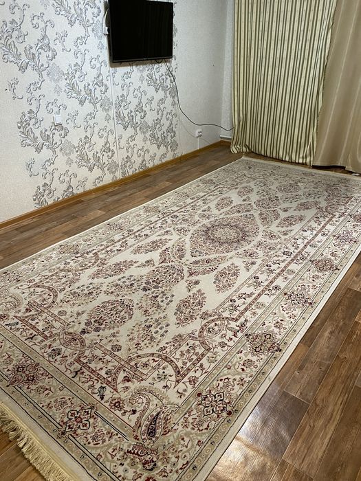 Продам ковер 200*400