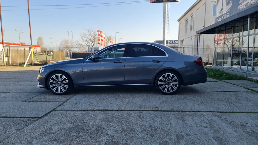 MERCEDES-BENZ E-Class 2019 — imagine 3