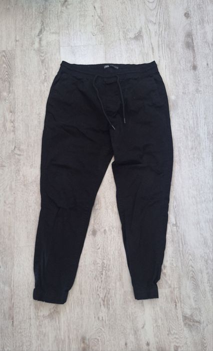 Дънки и панталони Zara