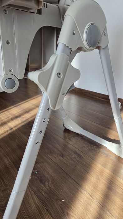 Scaun de masa bebelusi Kinderkraft, gri