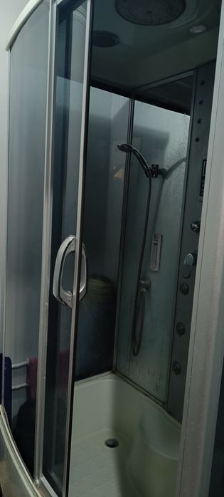 Продам душевую кабину