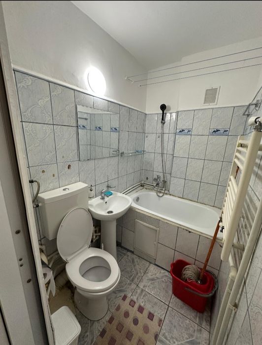 Inchiriez Garsoniera