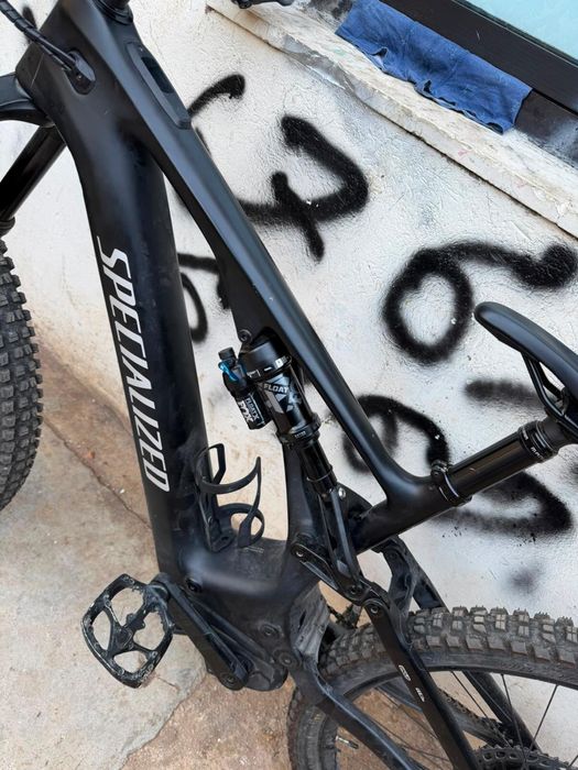 Bicicleta electrica full suspension carbon SPECIALIZED LEVO