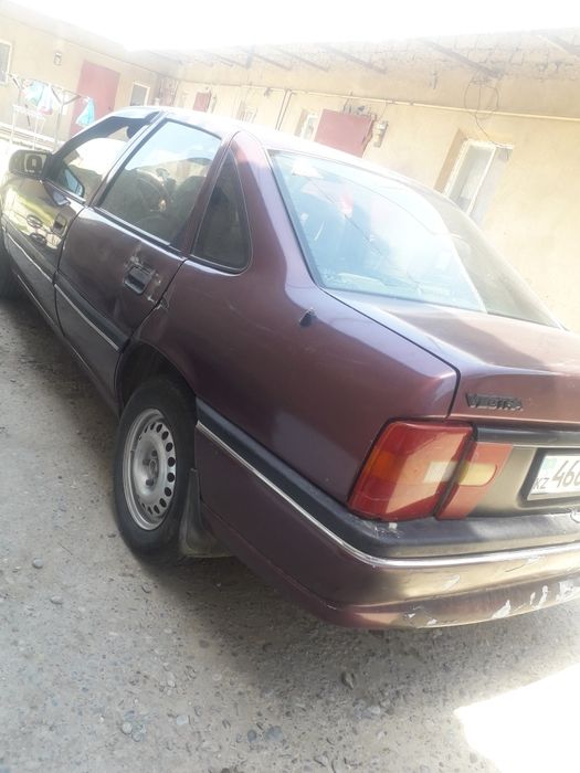 Опел вектра машина