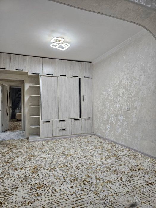 Продается 3х комнатная квартира Микрорайон