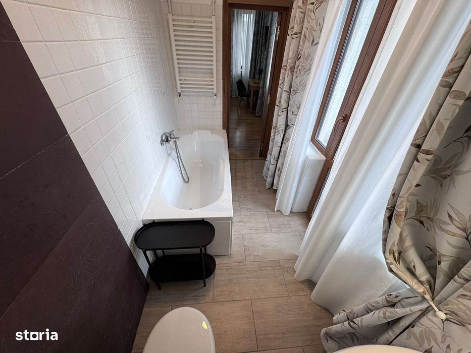 Studio cu dressing de inchiriat *Piata Romana - Dacia*