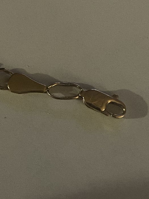 Продам золотой браслет