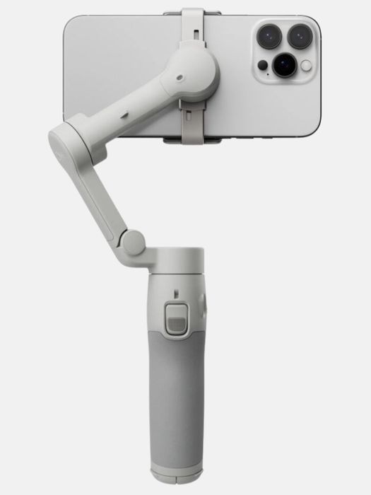 DJI Osmo Mobile 7 — стабилизатор для смартфона.