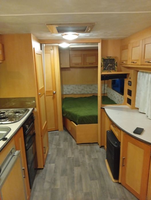 Rulota an 2007. 2 zone 5-6 persoane  preț de la 4350€